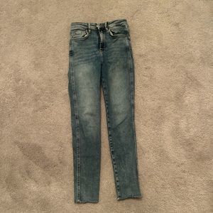 Straight leg blue jeans